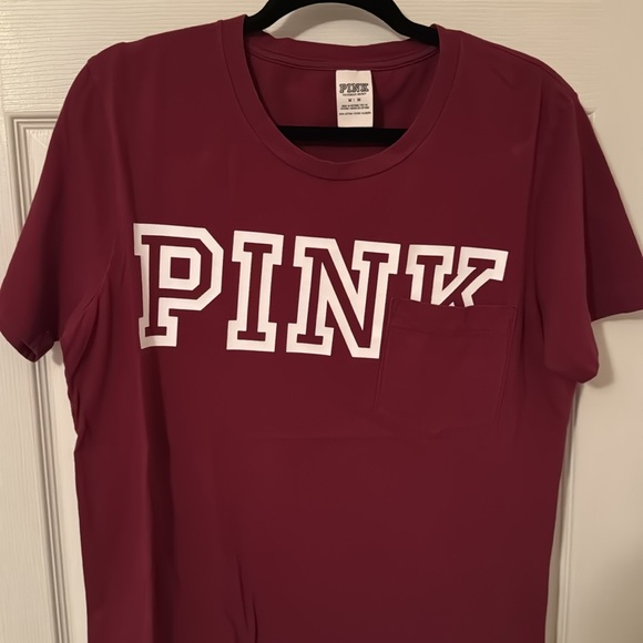 PINK Victoria’s Secret T-shirt Size M Color Burgundy White - Picture 3 of 8